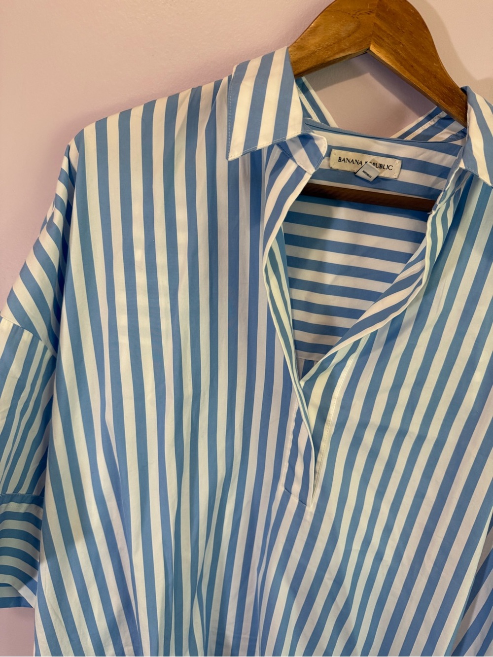 Banana Republic Blue and White Striped Very Oversized Popover Top NWOT Size M - Picture 2 of 9